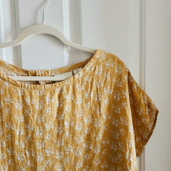 Floral Linen Flowy Shirt - Picture 2 of 6